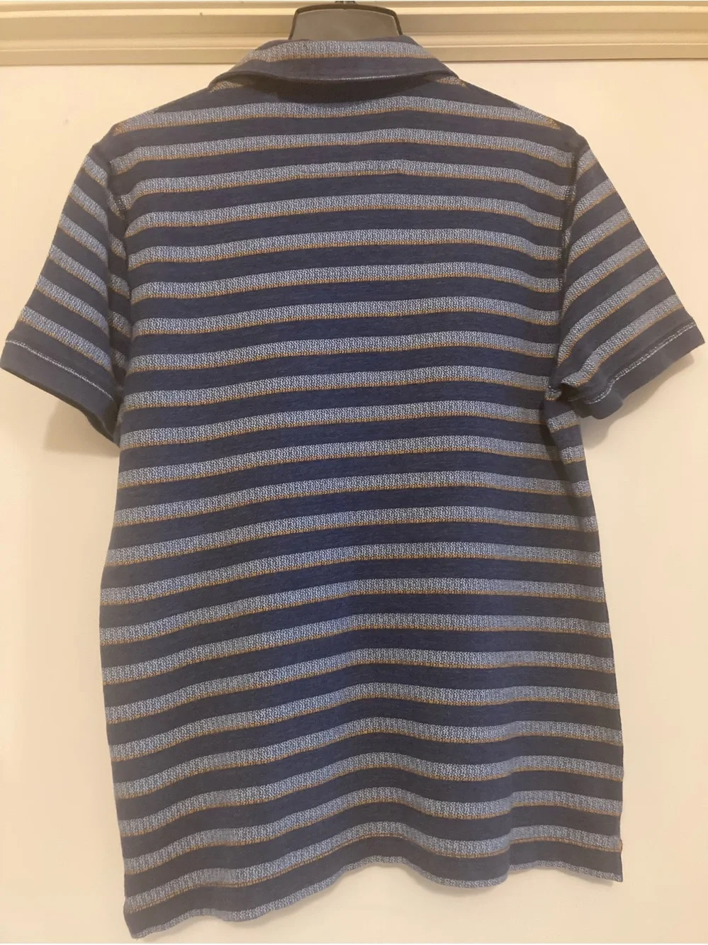 Banana Republic Men's Navy and Light Blue Stripe Polo